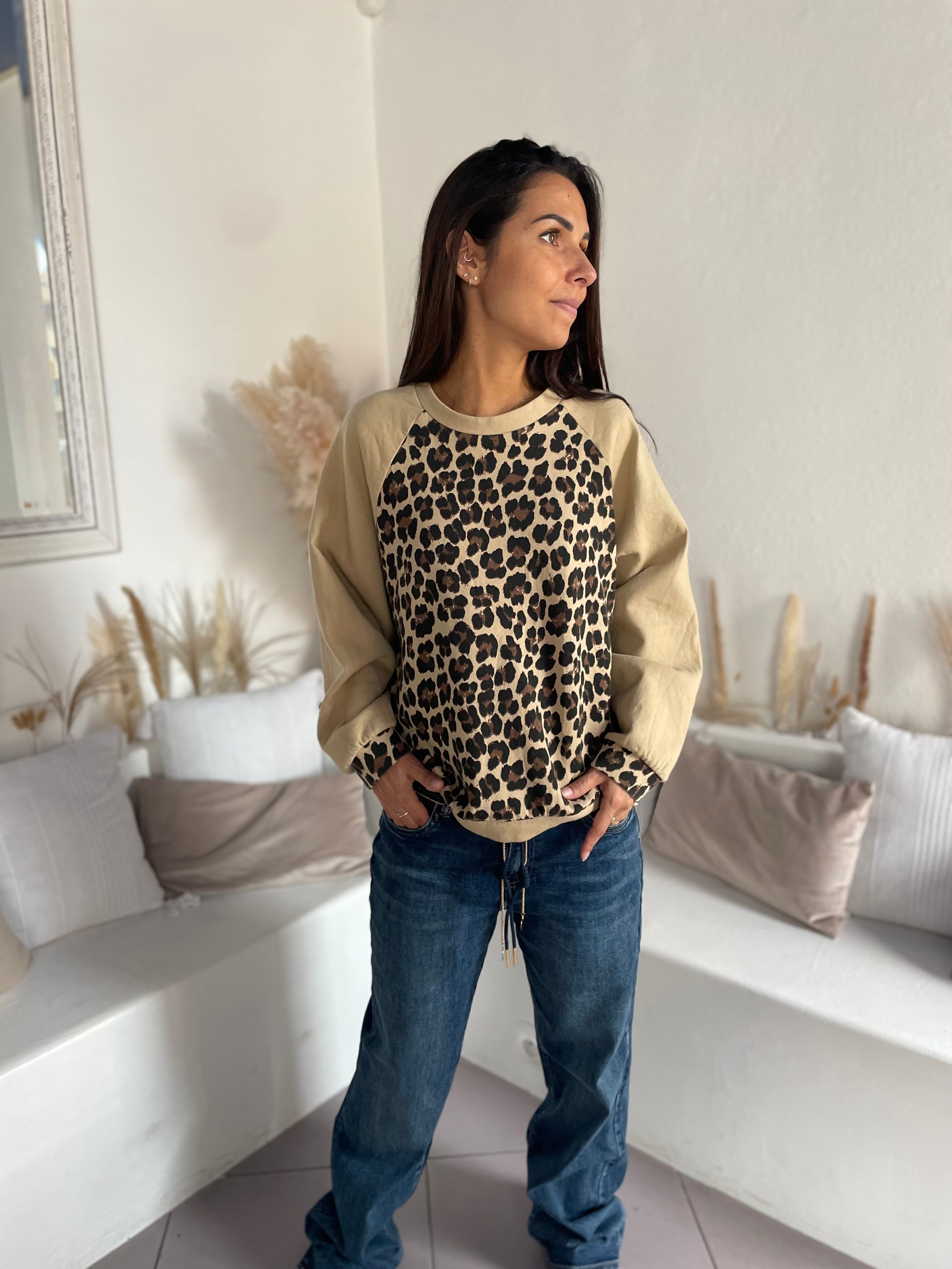 Sweat leopard Hugo