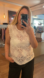 Top broderie Céline
