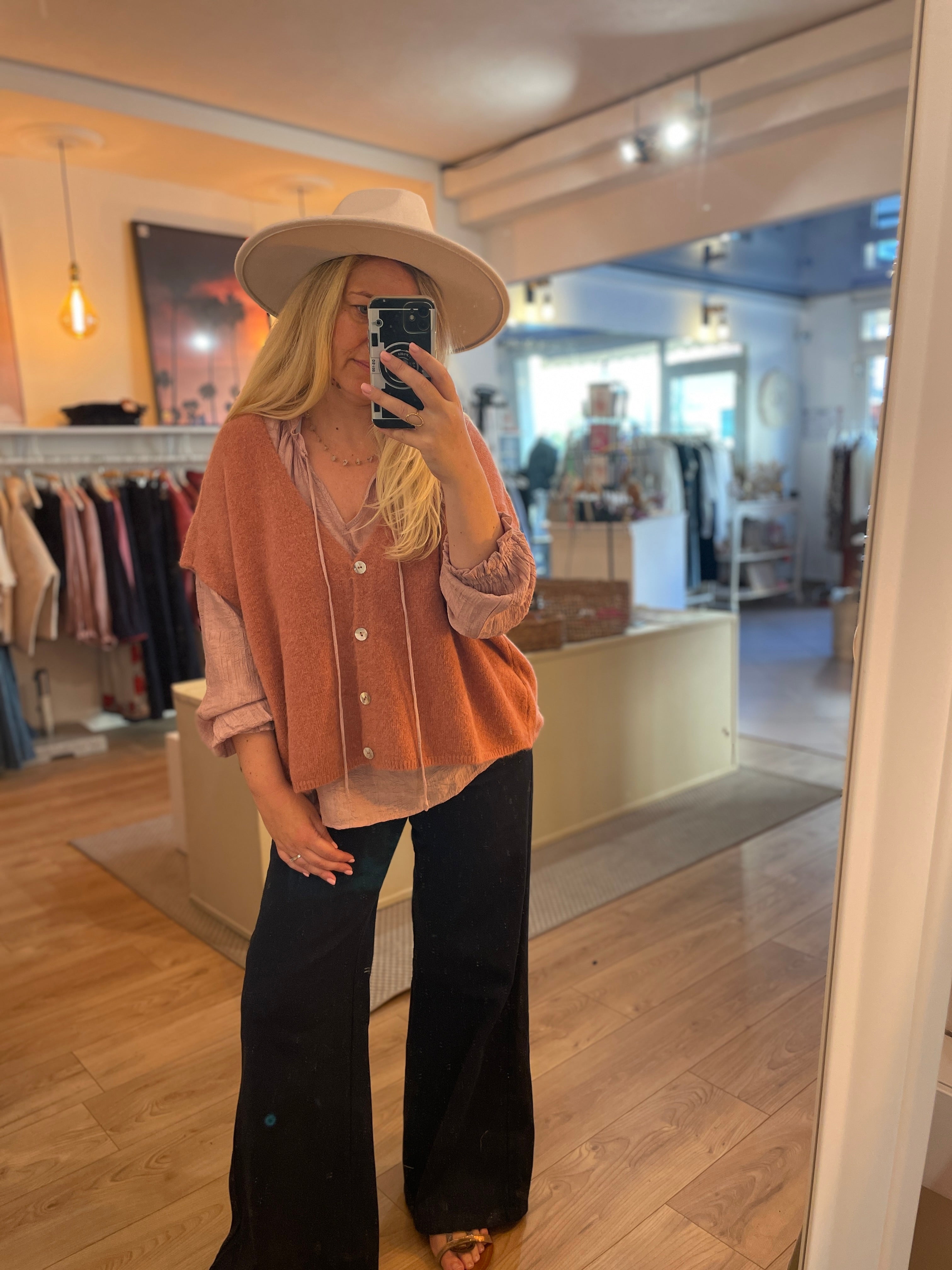 Pull sans manche Lola